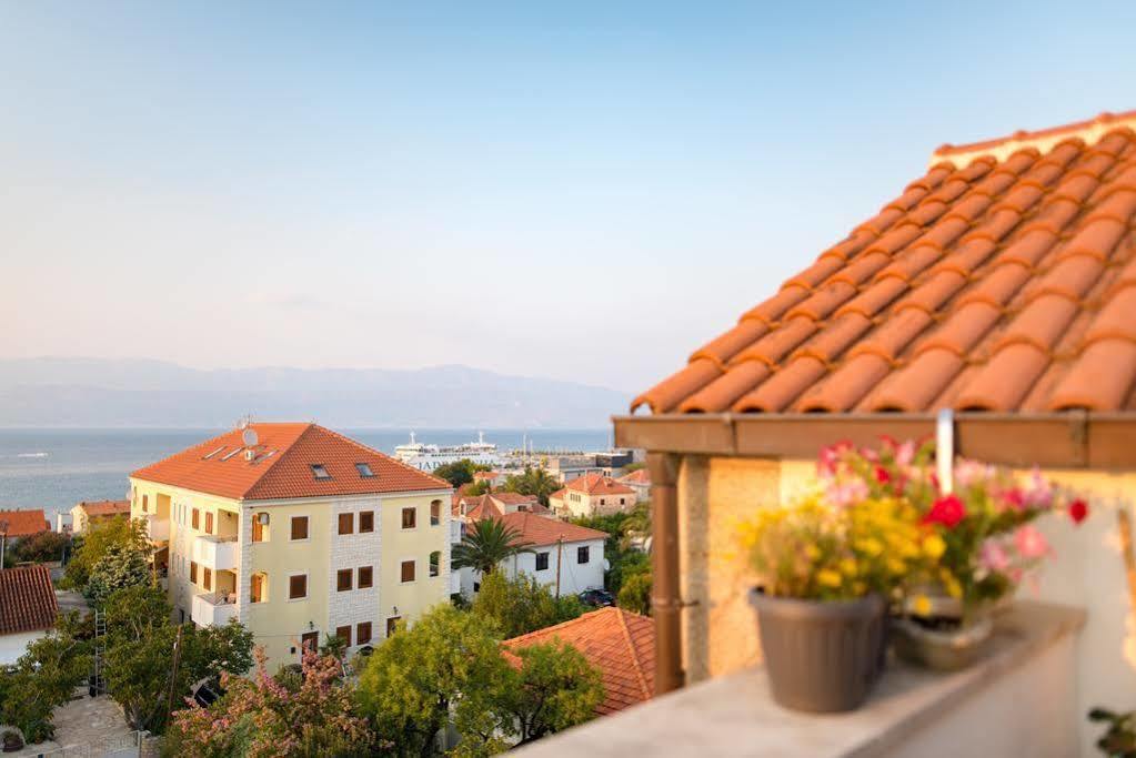 Downtown Private Mandic 3* Supetar